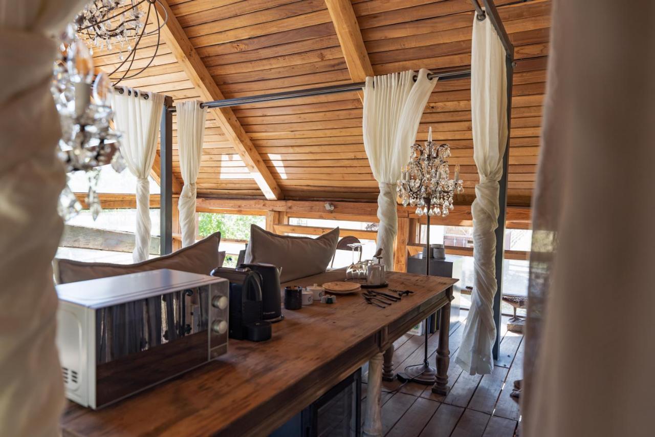 Inspiring Farm Sanctuary And Famous Painting Pig Hotel Franschhoek Luaran gambar